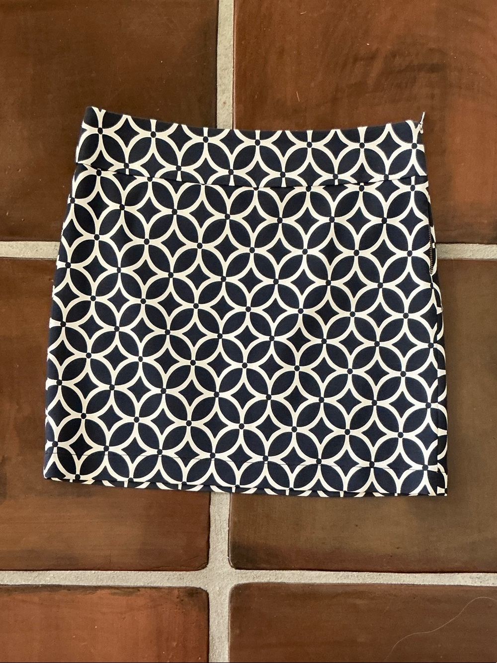 Banana Republic Navy Geometric Print Skirt, Size 8
